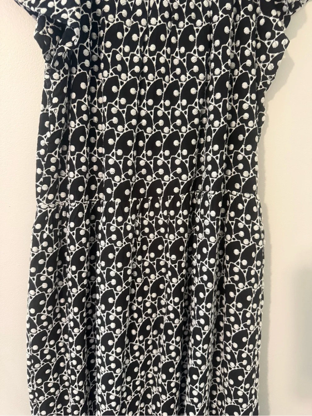 LOFT Black White Embroidery Eyelet Smocked Midi Dress flutter sleeve petite XS